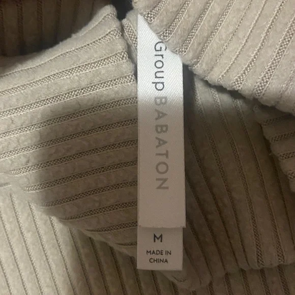 Aritzia💗Babaton Soft Ribbed Mockneck - Picture 4 of 10